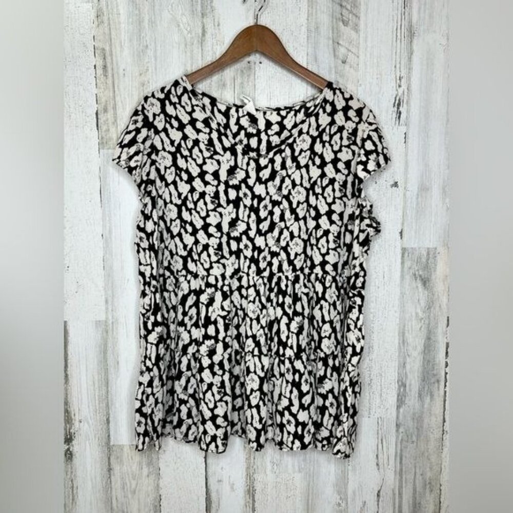 Now N Forever Women's Plus Size Floral Top Black White Size 3X